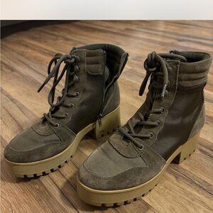 Steve Madden Women’s Green Lace-Up Boots